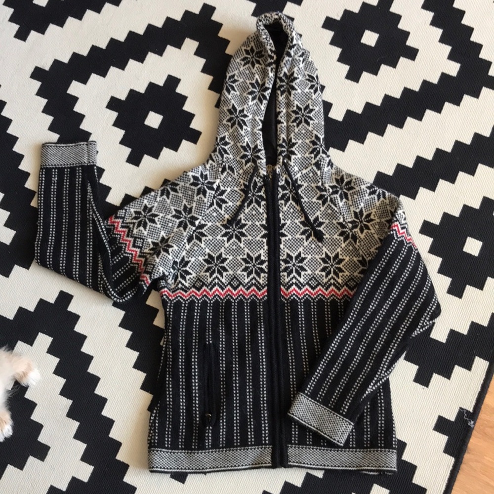 genuine Norwegian wool sweater with hood